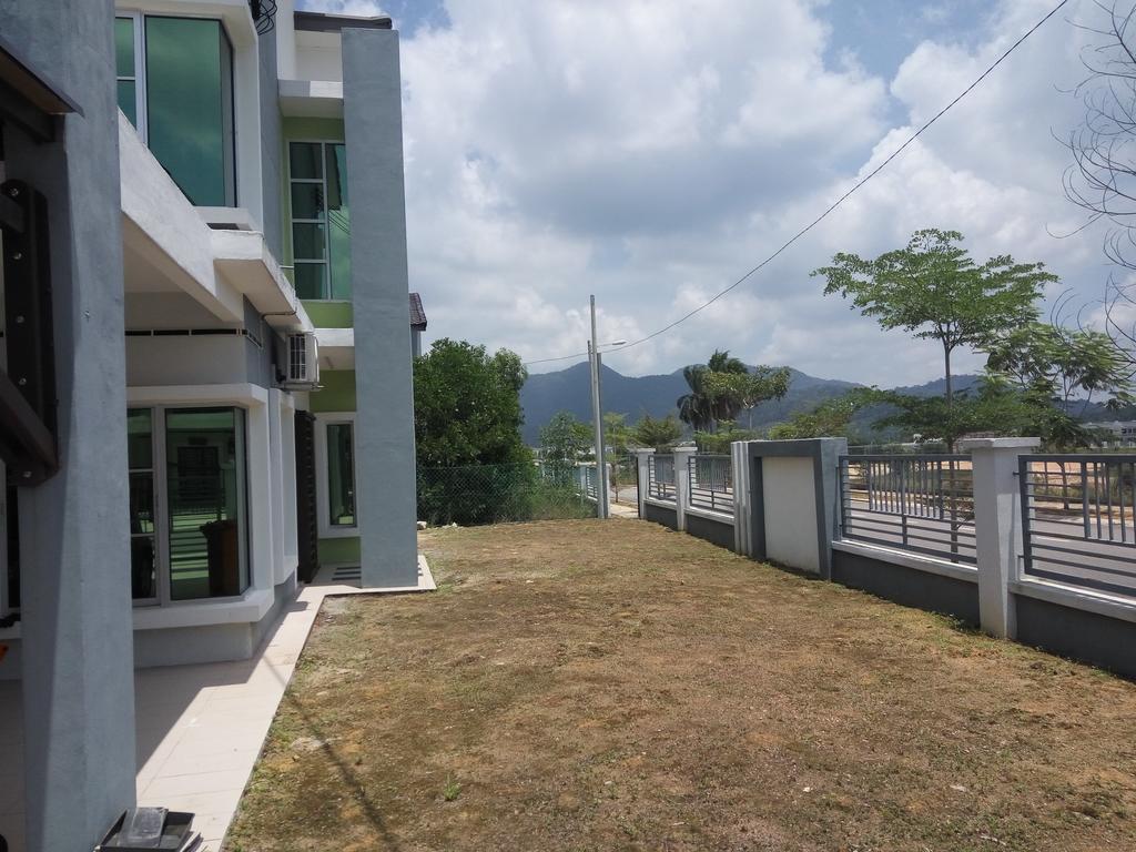 Impianacasa Kluang Homestay מראה חיצוני תמונה