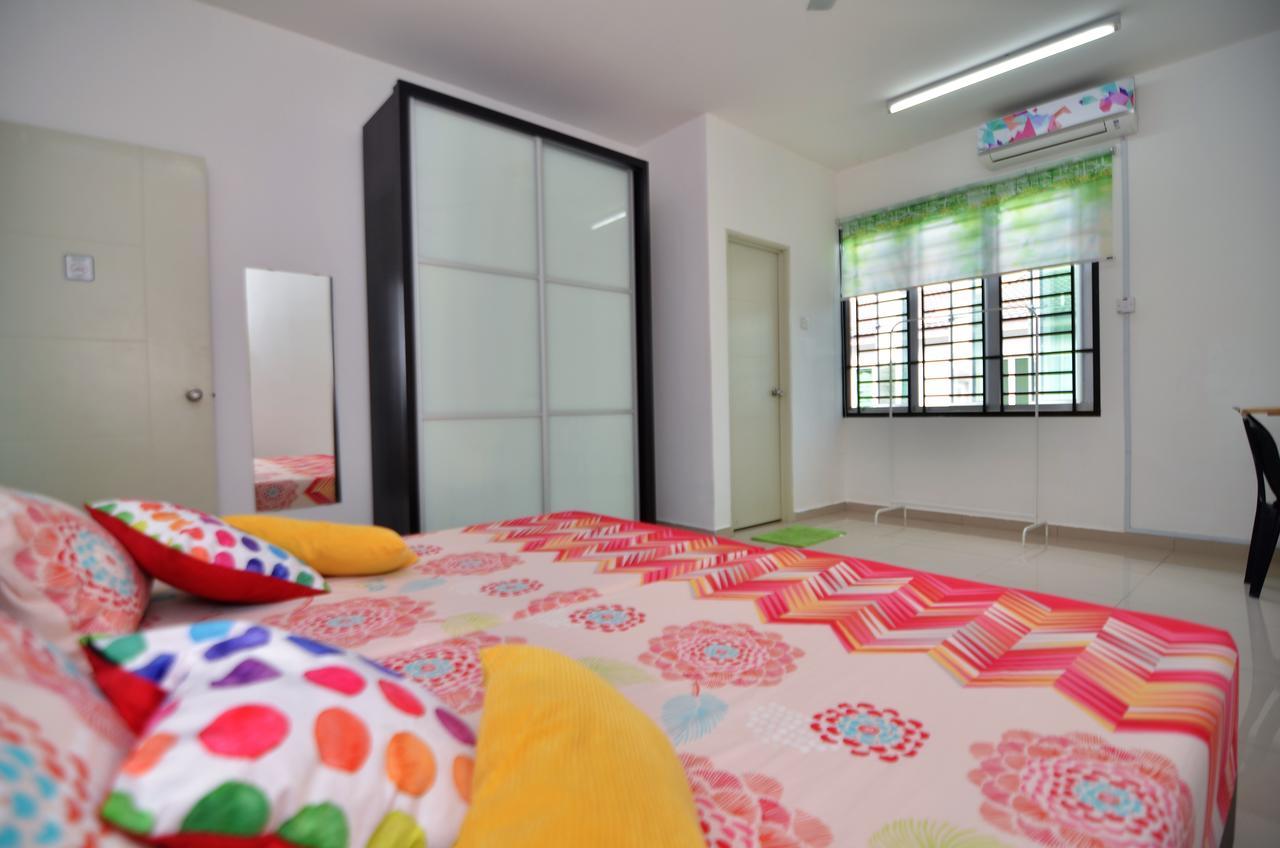 Impianacasa Kluang Homestay מראה חיצוני תמונה
