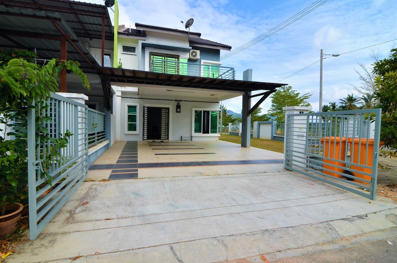 Impianacasa Kluang Homestay מראה חיצוני תמונה